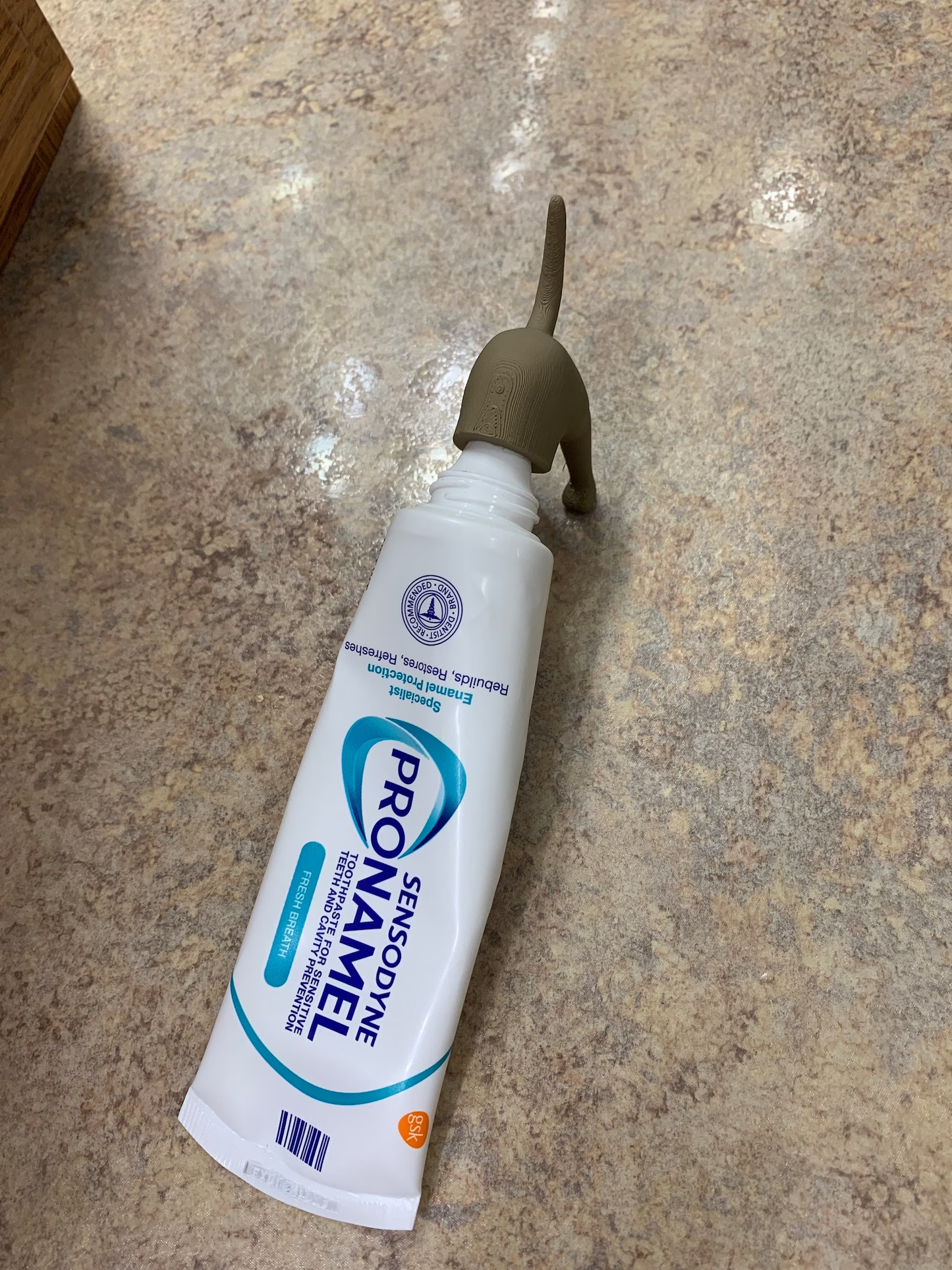 Pooping Dog Butt Toothpaste Topper
