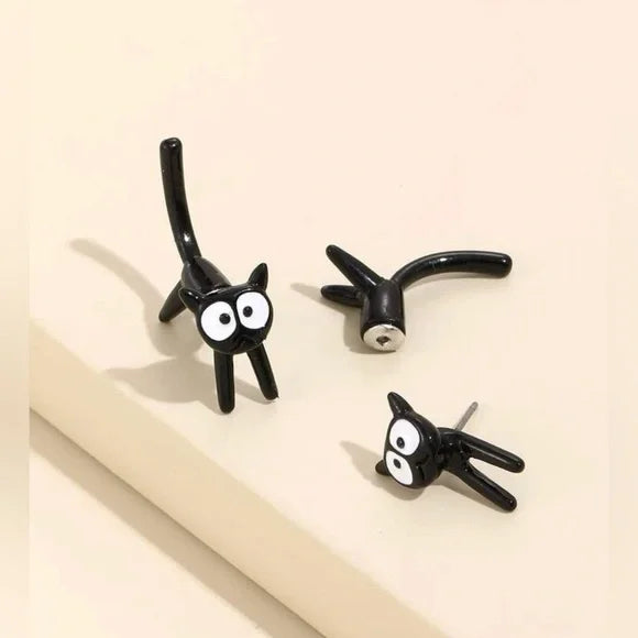 Scary Cat Earrings