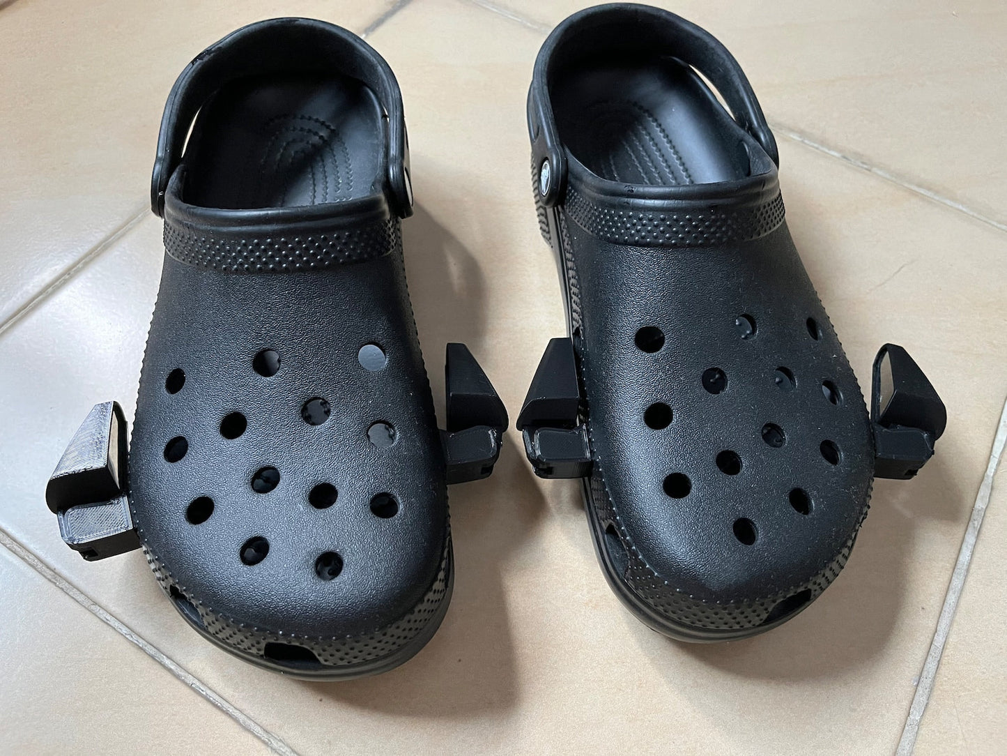 Croc Side Mirror Charm