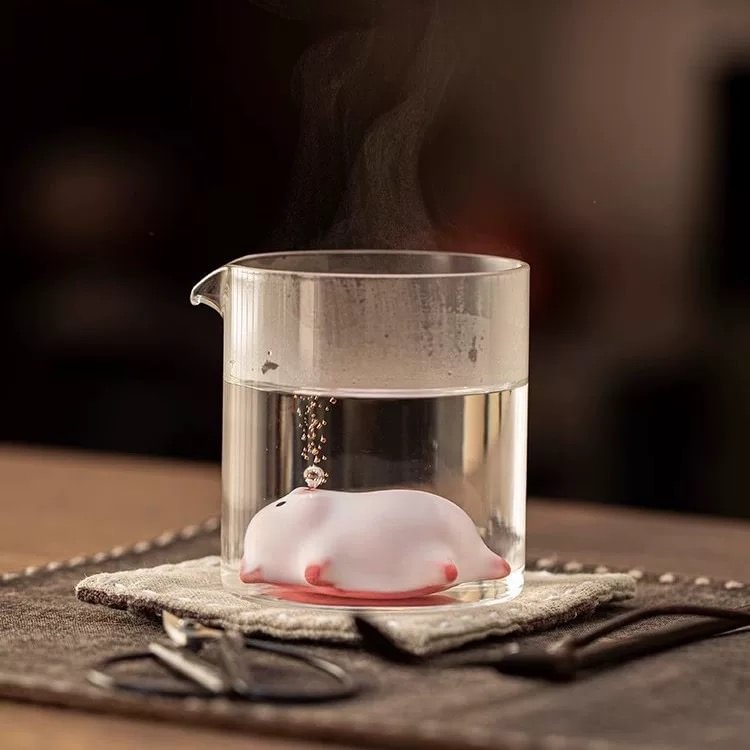 Bubbling Nose Pig Tea Cup Set